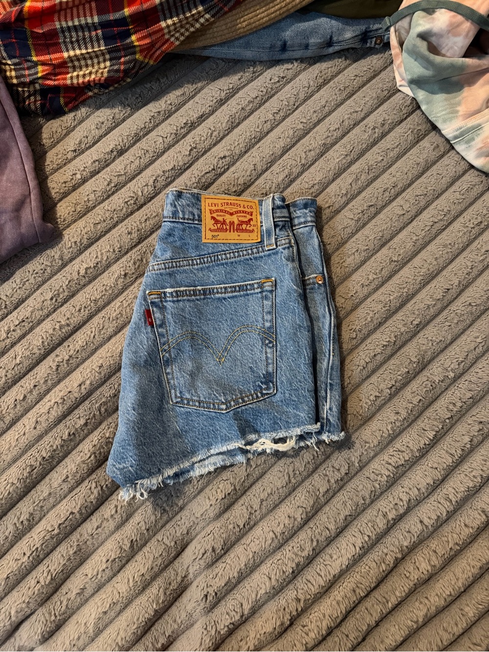 Levi's Women's Light Blue Denim Cutoff Shorts Size 26